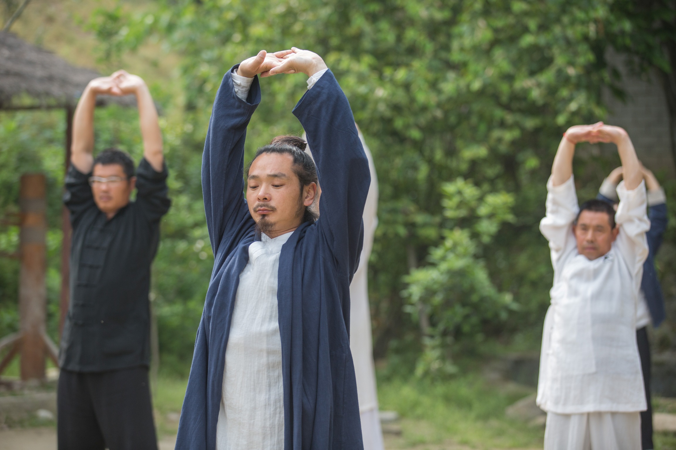 <b>̫���˶ν�</b>