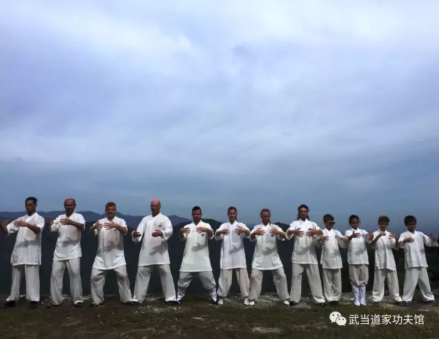 <b>Ų���Ŷ�����ѧϰ</b>