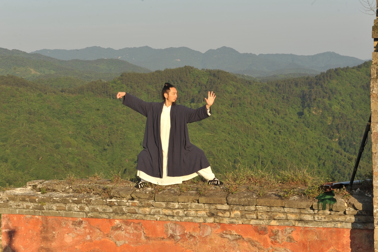 �����۷��