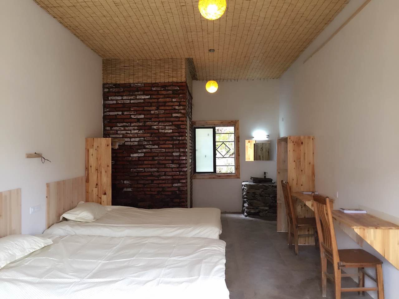 �����԰����