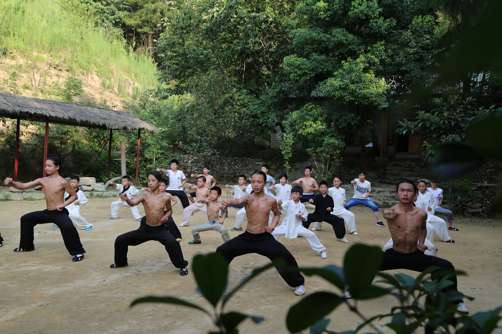 ���������䵱����